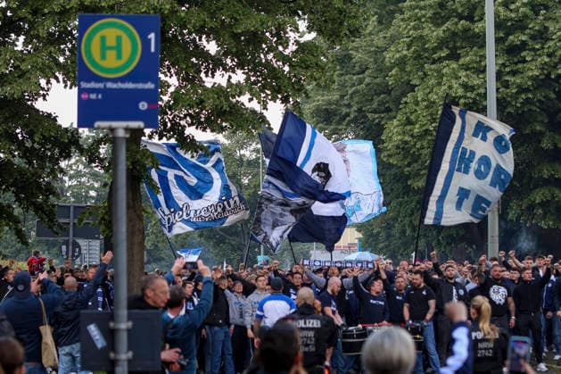16 05 2026, GER, Football, Men, 3 Liga, Season 2025 2026, MSV Duisburg Viktoria Köln the fan march of MSV Duisburg before the match Duisburg schauinsland reisen Arena Nordrhein Westfalen Germany Copyright: xAdrianxSchlüterx