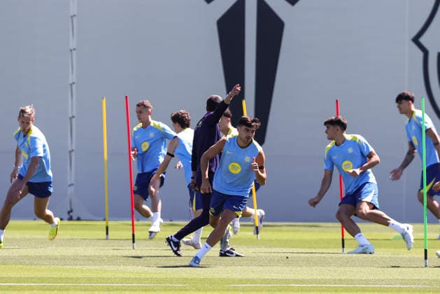 May 16, 2026, Sant Joan Despi, Barcelona, SPAIN: Pedri during the training day of FC Barcelona, Barca ahead the Spanish League, Laliga EA Sports, football match against Real Betis at Ciudad Esportiva Joan Gamper on May 16, 2026 in Sant Joan Despi, Barcelona, Spain. FC Barcelona Training And press conference, PK, Pressekonferenz - LaLiga EA Sports  - ZUMAa181 20260516_zaa_a181_087 Copyright: xJavierxBorregox