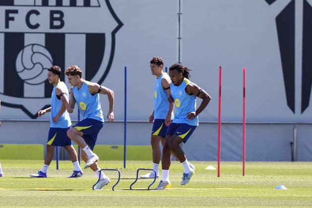 May 16, 2026, Sant Joan Despi, Barcelona, SPAIN: Fermin Lopez and Jules Kounde during the training day of FC Barcelona, Barca ahead the Spanish League, Laliga EA Sports, football match against Real Betis at Ciudad Esportiva Joan Gamper on May 16, 2026 in Sant Joan Despi, Barcelona, Spain. FC Barcelona Training And press conference, PK, Pressekonferenz - LaLiga EA Sports  - ZUMAa181 20260516_zaa_a181_098 Copyright: xJavierxBorregox