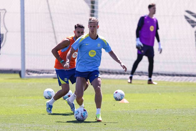 May 16, 2026, Sant Joan Despi, Barcelona, SPAIN: Dani Olmo during the training day of FC Barcelona, Barca ahead the Spanish League, Laliga EA Sports, football match against Real Betis at Ciudad Esportiva Joan Gamper on May 16, 2026 in Sant Joan Despi, Barcelona, Spain. FC Barcelona Training And press conference, PK, Pressekonferenz - LaLiga EA Sports  - ZUMAa181 20260516_zaa_a181_114 Copyright: xJavierxBorregox