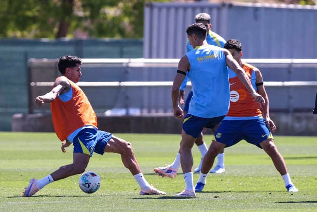 May 16, 2026, Sant Joan Despi, Barcelona, SPAIN: Joao Cancelo during the training day of FC Barcelona, Barca ahead the Spanish League, Laliga EA Sports, football match against Real Betis at Ciudad Esportiva Joan Gamper on May 16, 2026 in Sant Joan Despi, Barcelona, Spain. Sant Joan Despi SPAIN - ZUMAa181 20260516_zaa_a181_084 Copyright: xJavierxBorregox