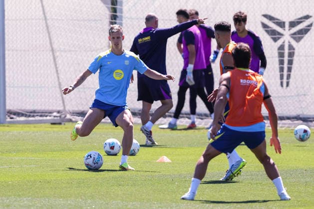May 16, 2026, Sant Joan Despi, Barcelona, SPAIN: Dani Olmo during the training day of FC Barcelona, Barca ahead the Spanish League, Laliga EA Sports, football match against Real Betis at Ciudad Esportiva Joan Gamper on May 16, 2026 in Sant Joan Despi, Barcelona, Spain. Sant Joan Despi SPAIN - ZUMAa181 20260516_zaa_a181_090 Copyright: xJavierxBorregox