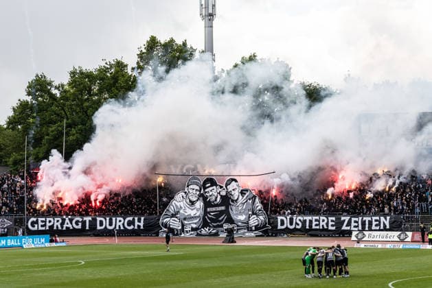 Football, Season 2025 2026, 3 Liga, Donaustadion Ulm, 38 Matchday, SSV Ulm 1846 Football Rot Weiss Essen, 16 05 2026 16 05 2026, Football, Season 2025 2026, 3 Liga, Donaustadion Ulm, 38 Matchday, SSV Ulm 1846 Football Rot Weiss Essen, Choreo Choreography of the fans of SSV Ulm in the D Block Donaustadion Photo Lucca Fundel Ulm Donaustadion Baden Württemberg Germany