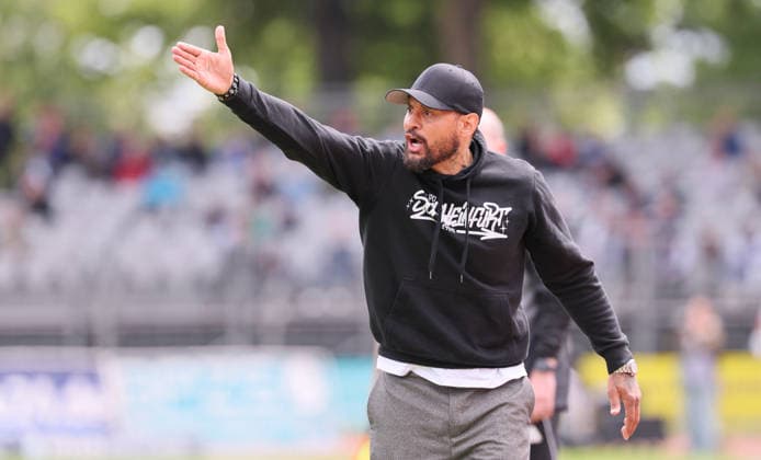 Scheinfurt, 16 05 2026, Sachs Stadion, Soccer, 3 Liga, 38 Matchday , 1 FC Schweinfurt vs FC Erzgebirge Aue , In the picture Coach Jermaine Jones, 1 FC Schweinfurt , For journalistic purposes only Only for editorial use , DFB DFL regulations prohibit any use of photographs as image sequences and or quasi video , Picture Point