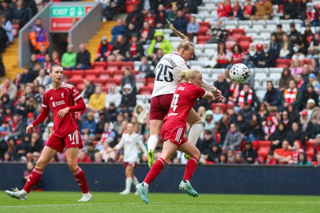 Liverpool FC Women v Arsenal FC women - Women s Super League 25 26 Arsenal FC women s Stina Blackstenius scores first goal for their team during match against Liverpool Women - Women s Super League 16.05.2026 Liverpool Anfield Stadium United Kingdom Copyright: xZacharyxLockex
