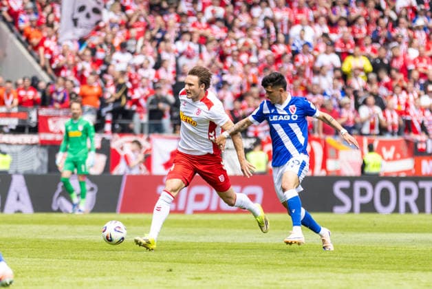 16 05 2026, Soccer, GER, Season, 3 Liga, Season 2025 2026, 38 Matchday, SSV Jahn Regensburg FC Energie Cottbus Felix Strauss SSV Jahn Regensburg vs Jannis Boziaris Cottbus DFL REGULATIONS PROHIBIT ANY USE OF PHOTOGRAPHS AS IMAGE SEQUENCES AND OR QUASI VIDEO