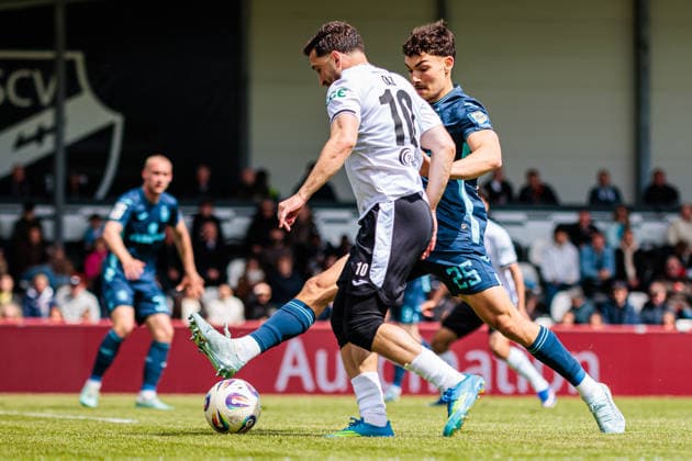 v l Berkan Taz SC Verl, 10 , Sean Dulic TSV 1860 Muenchen, 25 GER, SC Verl vs TSV 1860 Muenchen, Football, 3 Liga, 38 Matchday, Season 2025 2026, 16 05 2026 DFL Regulations prohibit any use of photographers as image sequences and or quasi video GER, SC Verl vs TSV 1860 Muenchen, Football, 3 Liga, 38 Matchday, Season 2025 2026, 16 05 2026 Verl Copyright: xEibner-Pressefoto JanxRollingerx EP_JSK