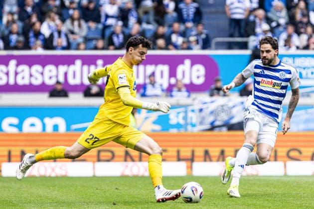 3 Liga MSV Duisburg FC Viktoria Köln 16 05 2026 Arne Schulz FC Viktoria Köln, 27 3 Liga MSV Duisburg FC Viktoria Köln Schauinsland Reisen Arena, Duisburg, 16 05 2026 DFB regulations prohibit any use of photographs as image sequences and or quasi video Copyright: xBEAUTIFULxSPORTS Buriakovx