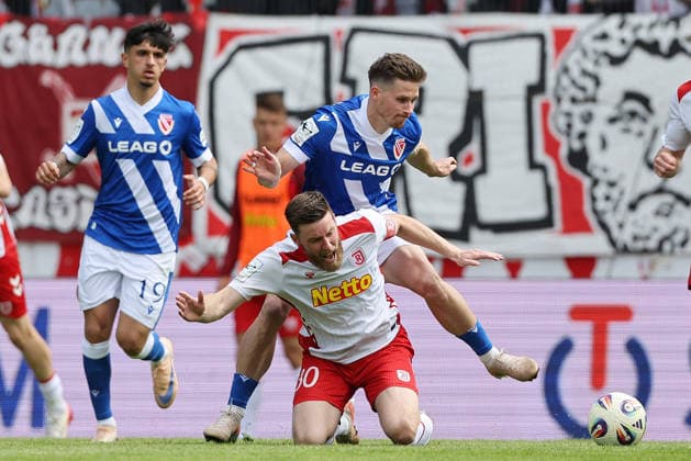 Kühlwetter Christian - Borgmann Axel , Jahn Regensburg-Energie Cottbus , Fußball , 3.Liga , in dem JahnStadion, in Regensburg , Bayern , Deutschland. Mai 16 , 2026 . Photo by: Davide Elias IPA Photo Pressefoto DENL Copyright: xDavidexEliasx