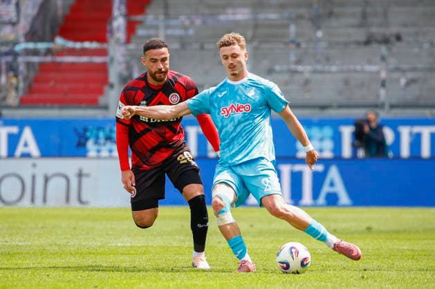 16 05 2026, xavx, Fußball 3 Liga, SV Wehen Wiesbaden TSG Hoffenheim U23 v l Fatih Kaya SV Wehen Wiesbaden , Alex Honajzer TSG 1899 Hoffenheim II DFL DFB REGULATIONS PROHIBIT ANY USE OF PHOTOGRAPHS as IMAGE SEQUENCES and or QUASI VIDEO Wiesbaden