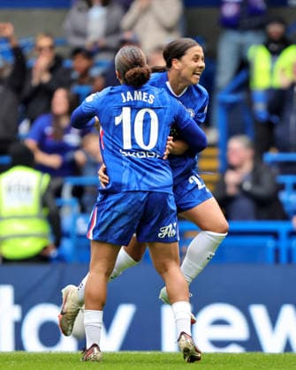 Chelsea Women v Manchester United, ManU Women Barclays Women s Super League Sam Kerr of Chelsea Women celebrates after scoring her sides first goal during the Barclays Women s Super League match at Stamford Bridge, London 16 05 2026 UK Newspapers OUT Copyright: xNeilxHolmesx FIL-23442-0013