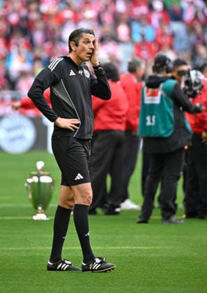 Emotion Traenen Referee Deniz Aytekin cries before his last Bundesliga match Farewell FC Bayern Muenchen FCB vs 1 FC Koeln 16 05 2026 DFL REGULATIONS PROHIBIT ANY USE OF PHOTOGRAPHS AS IMAGE SEQUENCES AND OR QUASI VIDEO FC Bayern Muenchen FCB vs 1 FC Koeln