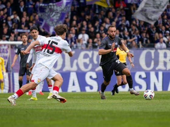Mykola Petrovski VfB Stuttgart II, 15 , David Kopacz VfL Osnabrueck, 29 on the ball GER, VfB Stuttgart II vs VfL Osnabrueck, Football, 3 Bundesliga, Matchday 38, Season 2025 2026, 16 05 2026 GER, VfB Stuttgart II vs VfL Osnabrueck, Football, 3 Bundesliga, Matchday 38, Season 2025 2026, 16 05 2026 Aspach Copyright: xEibner-Pressefoto CarstenxSchwerx EP_CSG