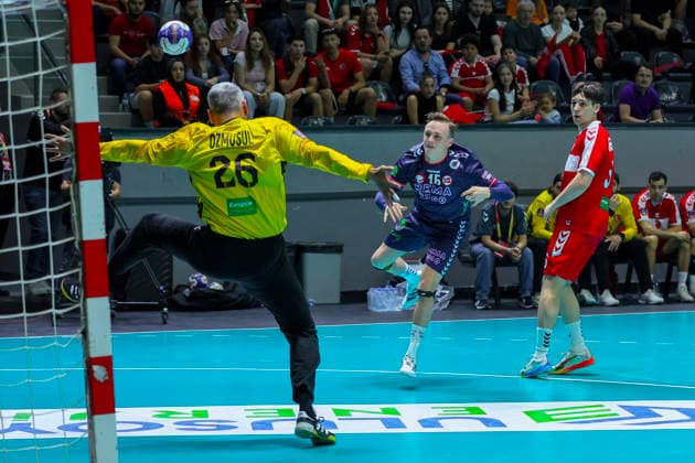 Men s World Cup qualifying match in handball Turkey Norway Ankara 20260516 Norway s Vetle Ronningen and Robin Paulsen Haug before the World Championship qualifying match in men s handball between Turkey and Norway at the THF Spor Complex in Ankara Photo Adem Atlan NTB Ankara Turkey EDITORIAL USE ONLY RESTRICTED USE FOR BETTING COMPANIES  Copyright: xAdemxAltanx xNTBx