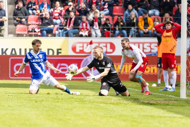 16 05 2026, Football, GER, Season, 3 Liga, Season 2025 2026, 38 Matchday, SSV Jahn Regensburg FC Energie Cottbus Marius Funk Cottbus thwarts a great chance DFL REGULATIONS PROHIBIT ANY USE OF PHOTOGRAPHS AS IMAGE SEQUENCES AND OR QUASI VIDEO