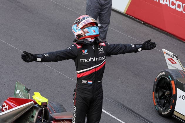 Nyck de Vries NED Mahindra in winning pose at Parc ferme, Race 1, FIA Formula E World Championship Season 12, Monaco E Prix, MonteCarlo, MC, 16 05 2026,