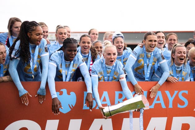 Football, Women, England, Manchester City celebrates the championship