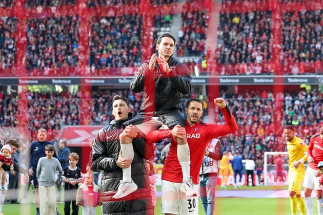 Maximilian Eggestein SC Freiburg, 08 , Nicolas Höfler, Hofler SC Freiburg, 27 and Christian Günter, Gunter SC Freiburg, 30 after the match , Germany, Football, 1 Bundesliga, Matchday 34, 2025 2026, SC Freiburg vs RB Leipzig, 16 05 2026, Freiburg im Breisgau Europa Park Stadion Baden Württemberg Germany Copyright: xGrantxHubbsx