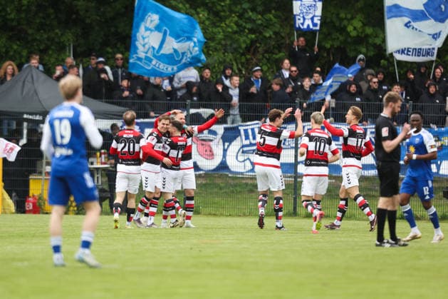 16 05 2026, Soccer, Men, Regionalliga Nord, Matchday 34, Altona 93 BSV Kickers Emden Goal Goal celebration for 1 0 Pascal El Nemr 7 Altona 93