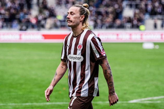 Germany Soccer Bundesliga 2025 26, 34 Matchday FC St Pauli vs VfL Wolfsburg Millerntor Stadion Hamburg Jackson Irvine FC St Pauli, 7 , sad, dejected Copyright: xStefanxTrochax
