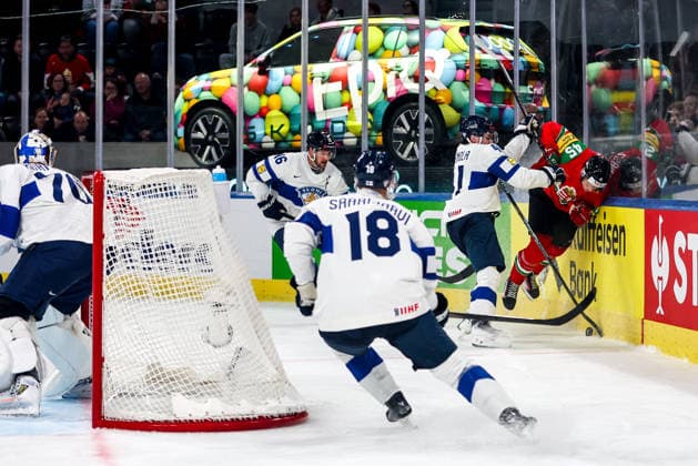 Ice hockey, Eishockey - IIHF WC 2026 ZURICH,SWITZERLAND,16.MAY.26 - ICE HOCKEY - IIHF Ice Hockey World Championship, WM, Weltmeisterschaft 2026, group stage, Hungary vs Finland. Image shows Ville Heinola (FIN) and Csanad Ravasz (HUN).  GEPAxpictures xMaticxKlansek