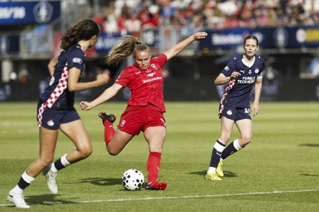 ROTTERDAM - Jaimy Ravensbergen of FC Twente scores the 1-2 during the KNVB Cup Women s Final match between FC Twente (women) and PSV (women) at Sparta Stadion Het Kasteel on 16 May 2026 in Rotterdam, the Netherlands. BAS CZERWINSKI ANP Women s Eurojackpot KNVB Beker - Final 2025-2026 xVIxANPxSportx xxANPxIVx 558462811 originalFilename: 558462811.jpg