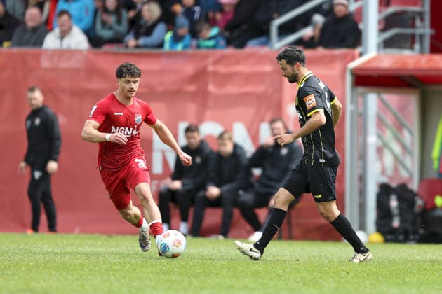 16 05 2026, Men, Soccer, Season 2025 2026, Regionalliga Bayern, 34 Matchday TSV Aubstadt SpVgg Bayreuth Marcel Fischer 30, TSV Aubstadt and Edwin Schwarz 5, SpVgg Bayreuth Sulzfeld Schulstadion Aubstadt NGN Arena Bayern Germany