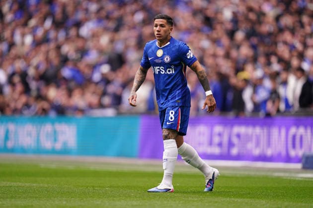 Chelsea v Manchester City - Emirates FA Cup Final Enzo Fernandez of Chelsea during the Emirates FA Cup Final match between Chelsea and Manchester City at Wembley Stadium in London, United Kingdom, on May 16, 2026. United Kingdom  Copyright: xNewsxImagesx originalFilename:cosgrove-emirates260516_npMZJ.jpg