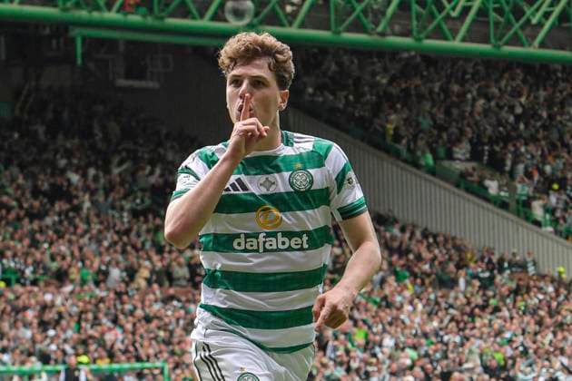Celtic v Heart of Midlothian William Hill Premiership Arne Engels of Celtic scores his sides first goal of the match from the penalty spot and celebrates his goal during the William Hill Premiership match at Celtic Park, Glasgow 16 05 2026 UK Newspapers OUT Copyright: xJamiexJohnstonx FIL-23440-0236