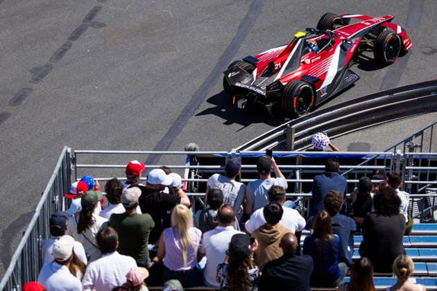 2026 FORMULA E MONACO ePRIX 21 DE VRIES Nyck (nld), Mahindra Racing, Mahindra M12Electro, action during the Monaco ePrix, 9th and 10th round of the 2025-26 ABB FIA Formula E World Championship, WM, Weltmeisterschaft on the Circuit de Monaco from Mai 16 to 17, 2026 in Monte-Carlo, Monaco - Monte-CarloMonaco  Copyright: xJULIENxDELFOSSEx