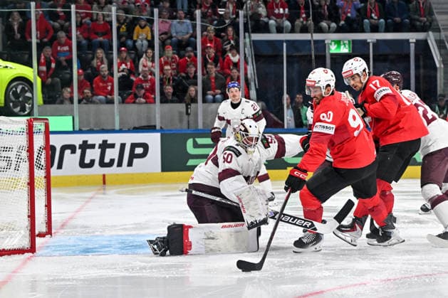 ZURICH, SWITZERLAND MAY 16 Roman Josi of Switzerland tries to score against goalkeeper Kristers Gudlevskis of Latvia during the 2026 IIHF Ice Hockey World Championship Switzerland game between Switzerland and Latvia at Swiss Life Arena on May 16, 2026 in Zurich, Zurich Zurich Swiss Life Arena Zurich Switzerland Copyright: xJustPictures.ch AndreaxBrancax jp-en-EuSpIm-JP7_ANB_Sui_Lat_16052026_4559