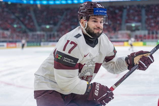 16 05 2026, Zurich, Swiss Life Arena, Ice Hockey World Championships Switzerland Latvia, 17 Martins Dzierkals Latvia Zurich Swiss Life Arena Zurich Switzerland Copyright: xJustPictures.ch StefanxEmchx jp-de-StEm-DSC0096220260516