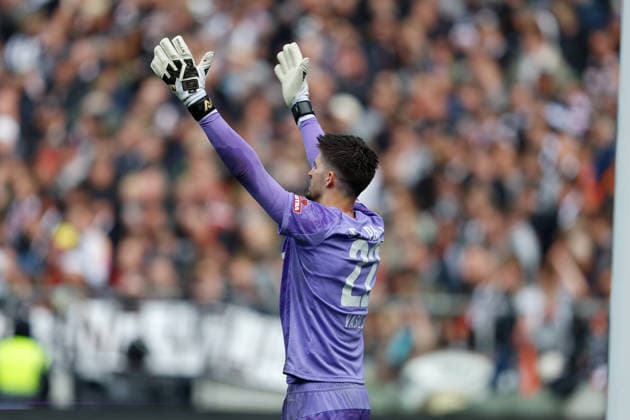 Soccer I Men I Season 2025 2026 I Bundesliga I FC St Pauli VfL Wolfsburg I 16 05 2026 Nikola Vasilj 22, FC St Pauli encourages his team Hamburg Millerntor Stadion Niedersachsen Germany Copyright: xLobeca CedricxSiefkerx