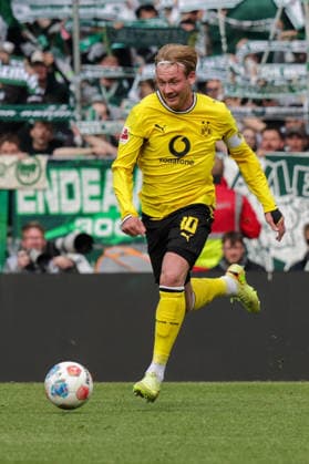 16 05 2026, xgrfx, Soccer 1 Bundesliga, SV Werder Bremen Borussia Dortmund v l Julian Brandt Borussia Dortmund DFL DFB REGULATIONS PROHIBIT ANY USE OF PHOTOGRAPHS as IMAGE SEQUENCES and or QUASI VIDEO Bremen