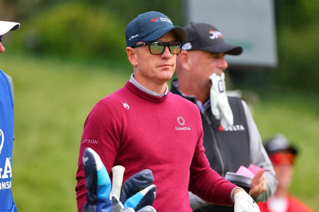 NEWTON SQUARE, PA - MAY 15: Luke Donald of England tees off at the first tee during Round two of the 2026 PGA, Golf Herren Championship on May 15, 2026 at Aronimink Golf Club in Newtown Square, Pennsylvania. (Photo by Rich Graessle Icon Sportswire) GOLF: MAY 15 PGA PGA Championship EDITORIAL USE ONLY Icon260515258912