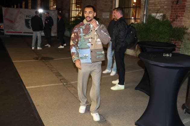 Alexis Claude Maurice 20 FC Augsburg arrives at the location, FC Augsburg end of season party, Football, 1 Bundesliga, 34 Matchday, 16 05 2026 DFL DFB regulations prohibit any use of photographs as image sequences and or quasi video Augsburg Bayern Germany Copyright: xkolbert-press ChristianxKolbertx