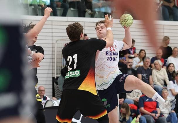 GER, Handball, U20 Germany vs U20 Norway, male 16 05 2026, Erfurt, Riethsporthalle, GER, Handball, Test match as part of the preparations for the U20 European Championship U20 national team male U20 Germany U20 Norway pictured Bennet Strobel Germany vs Christian Seierstad Norway