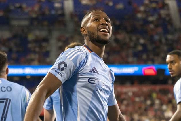 new york red bulls e new york city fc pela major league soccer Andres Perea of NYCFC celebrates his goal during the match between the New York Red Bulls and New York City FC, in Major League Soccer, at Sports Illustrated Stadium, on Saturday, May 16, 2026. harrison sports illustrated stadium NJ united states Copyright: xWILLIAMxVOLCOVx