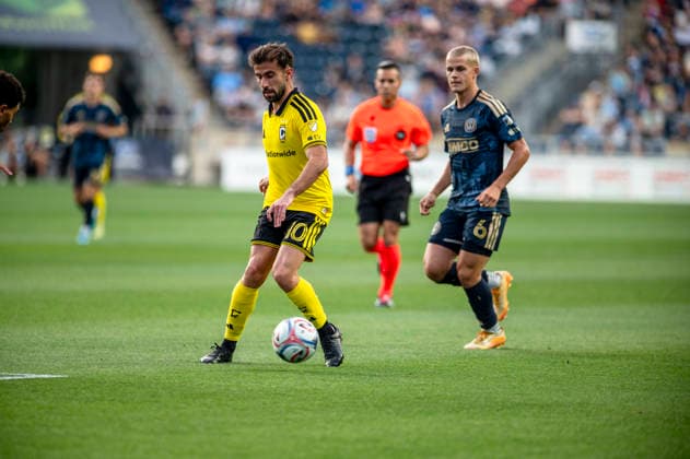 May 16, 2026, Philadelphia, Pennsylvania, United States: CAVAN SULLIVAN (6) fights for the ball against Columbus CrewÃ¢â‚¬â ¢s DIEGO ROSSI (10) during the match at Subaru Park in Chester PA Philadelphia United States - ZUMArf1_ 20260516_zaf_rf1_003 Copyright: xRickyxFitchettx