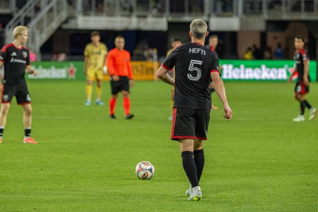 May 16, 2026, Washington, District Of Columbia, United States: D.C. United defender Silvan Hefti controls the ball during an MLS, Fussball Herren, USA match against St. Louis City SC at Audi Field. DC United Vs St. Louis CITY SC  - ZUMAk206 20260516_znp_k206_003 Copyright: xMattxKaminskyx