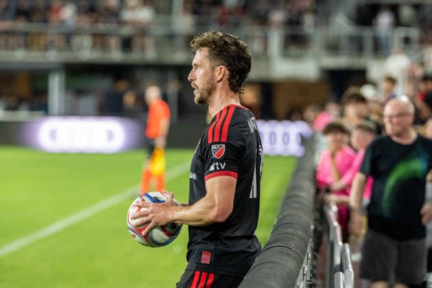 May 16, 2026, Washington, District Of Columbia, United States: D.C. United defender CONNER ANTLEY prepares for a throw-in during an MLS, Fussball Herren, USA match against St. Louis Washington SC at Audi Field. DC United Vs St. Louis CITY SC  - ZUMAk206 20260516_znp_k206_013 Copyright: xMattxKaminskyx
