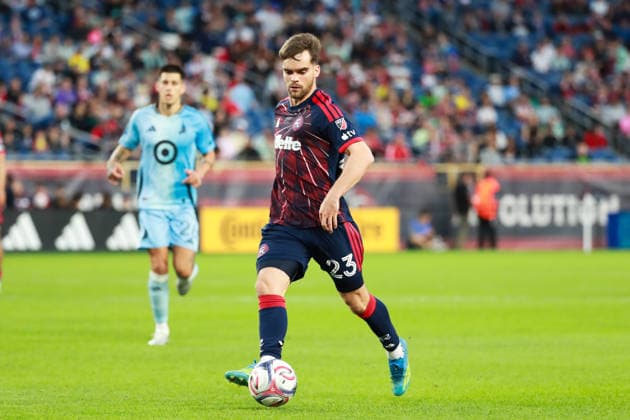 FOXBOROUGH, MA - MAY 16: Will Sands 23 of New England Revolution dribbles the ball during a match between the New England Revolution and Minnesota United FC on May 16, 2026 at Gillette Stadium in Foxborough, Massachusetts. (Photo by Summer Lamont Icon Sportswire) SOCCER: MAY 16 MLS, Fussball Herren, USA New England Revolution vs Minnesota United FC EDITORIAL USE ONLY Icon260516011