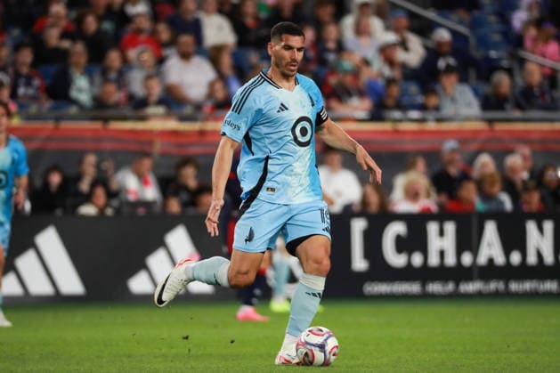 FOXBOROUGH, MA - MAY 16: Michael Boxall 15 of Minnesota United FC passes the ball during a match between the New England Revolution and Minnesota United FC on May 16, 2026 at Gillette Stadium in Foxborough, Massachusetts. (Photo by Summer Lamont Icon Sportswire) SOCCER: MAY 16 MLS, Fussball Herren, USA New England Revolution vs Minnesota United FC EDITORIAL USE ONLY Icon260516016