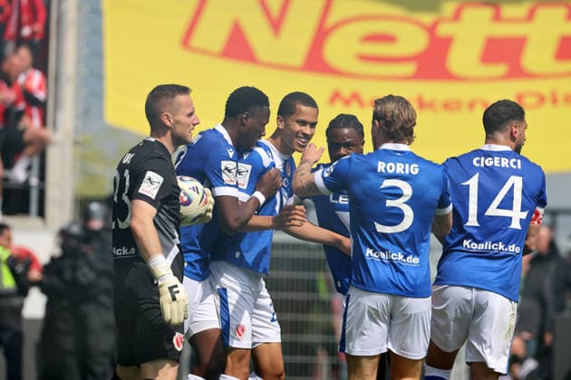 Awortwie-Grant Nyamekye . Jahn Regensburg-Energie Cottbus , Fußball , 3.Liga , in dem JahnStadion, in Regensburg , Bayern , Deutschland. Mai 16 , 2026 . Photo by: Davide Elias IPA Photo Pressefoto DENL Copyright: xDavidexEliasx