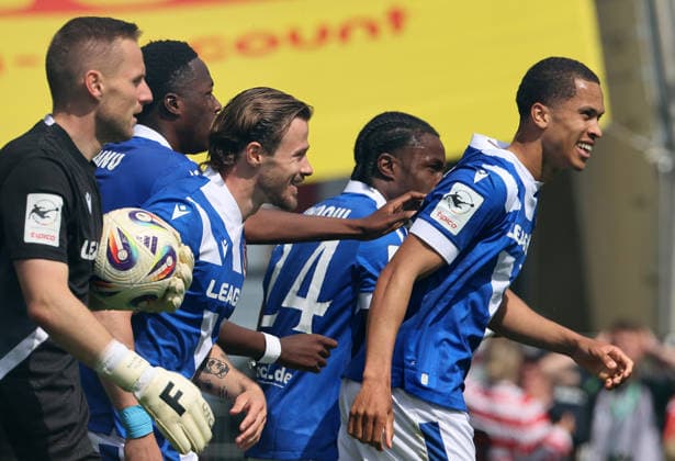 Awortwie-Grant Nyamekye . Jahn Regensburg-Energie Cottbus , Fußball , 3.Liga , in dem JahnStadion, in Regensburg , Bayern , Deutschland. Mai 16 , 2026 . Photo by: Davide Elias IPA Photo Pressefoto DENL Copyright: xDavidexEliasx