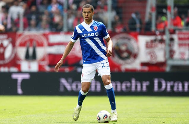 Awortwie-Grant Nyamekye . Jahn Regensburg-Energie Cottbus , Fußball , 3.Liga , in dem JahnStadion, in Regensburg , Bayern , Deutschland. Mai 16 , 2026 . Photo by: Davide Elias IPA Photo Pressefoto DENL Copyright: xDavidexEliasx