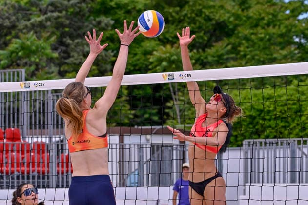 May 17, 2026, Madrid, Madrid, Spain: TANIA MORENO MATVEEVA of Spain and TRIJNTJE VEERBEEK of Belgium during the men s preliminary round match (Pool A) between the German national team, Nationalteam and the Spanish national team, held at the Beach Pro Tour Futures Madrid 2026 at the Parque Deportivo Puerta de Hierro on May 15, 2026, in Madrid, Spain. Beach Pro Tour Futures Madrid 2026 (Men s) - 15.08.26  - ZUMAc312 20260517_zsp_c312_003 Copyright: xOscarxManuelxSanchezx