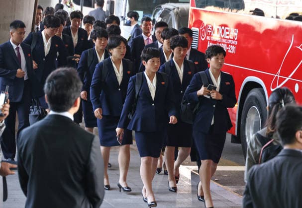 North Korea™s Naegohyang Women™s FC Arrives in South Korea for AWCL Semifinals North Korean soccer club Naegohyang Women s FC team arrives at Incheon International Airpot in Incheon, South Korea, May 17, 2026. The squad arrived in South Korea to compete in the semifinals of the 2025 2026 Asian Football Confederation (AFC) Women™s Champions League (AWCL) from 20-23 May. This marks the first time in eight years that North Korean athletes have visited South Korea for sporting competition since December 2018. Incheon South Korea  Copyright: xMatrixxImagesx xLeexSang-hoonx