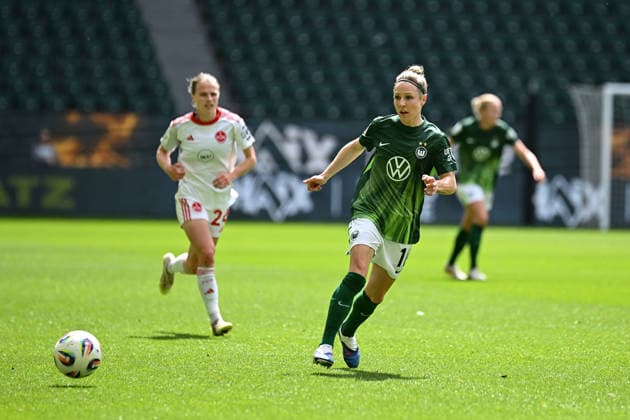 Soccer I Women I Season 2025 2026 I Bundesliga I 26 Matchday I VfL Wolfsburg 1 FC Nürnberg I 17 05 2026 Svenja Huth 10, VfL Wolfsburg with ball Crop, close-up, portrait, portrait, single photo, single image, body Wolfsburg Volkswagen Arena Niedersachsen Germany Copyright: xLobeca InesxHähnelx