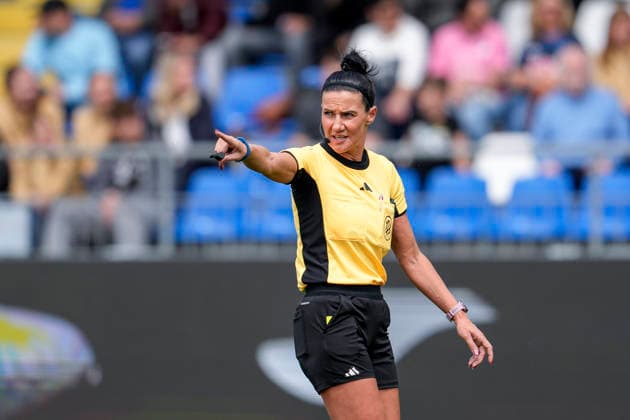 Nadine Westerhoff referee, gives instructions, gestures, gesticulates with arms, single image, single photo, action, action, 17 05 2026, Sinsheim Hoffenheim Germany , Football, Google Pixel Women Bundesliga, TSG 1899 Hoffenheim RB Leipzig, DFB DFL REGULATIONS PROHIBIT ANY USE OF PHOTOGRAPHS AS IMAGE SEQUENCES AND OR QUASI VIDEO xozx